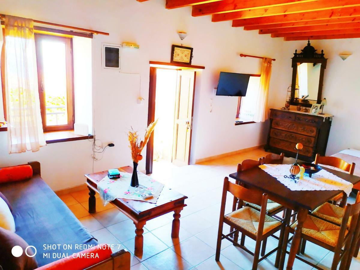 Villa Chrysodimi Халки Экстерьер фото